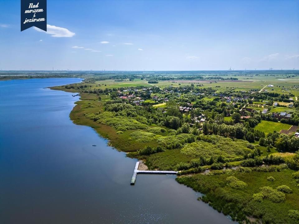 Caloroczne Domki Nad Morzem I Jeziorem Jezierzany Exteriör bild