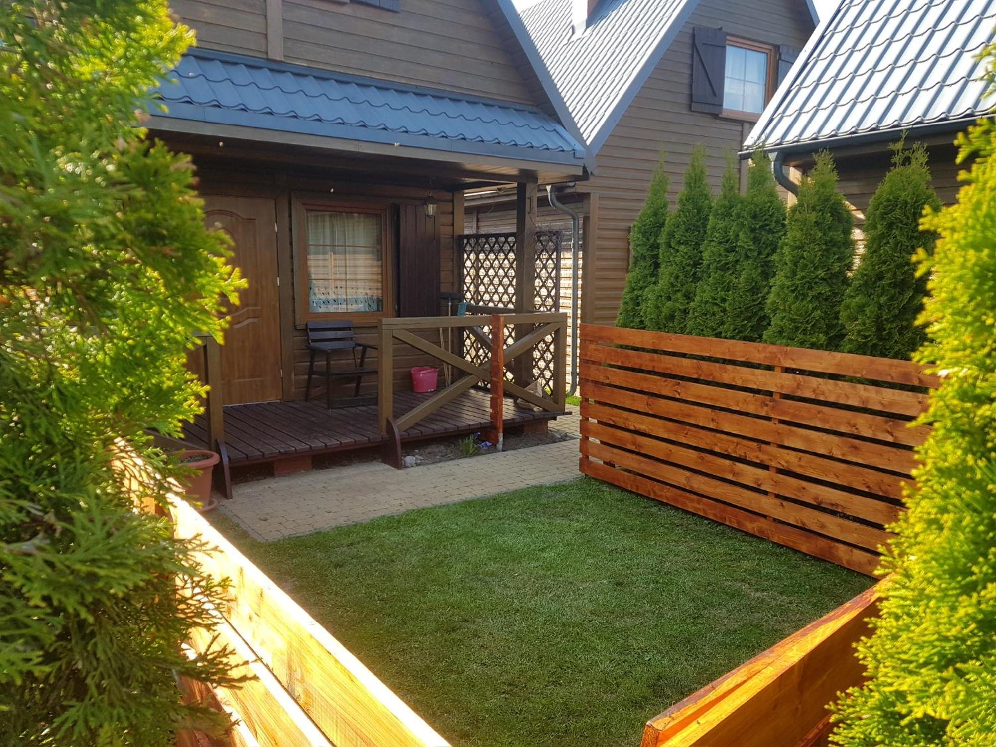 Caloroczne Domki Nad Morzem I Jeziorem Jezierzany Exteriör bild